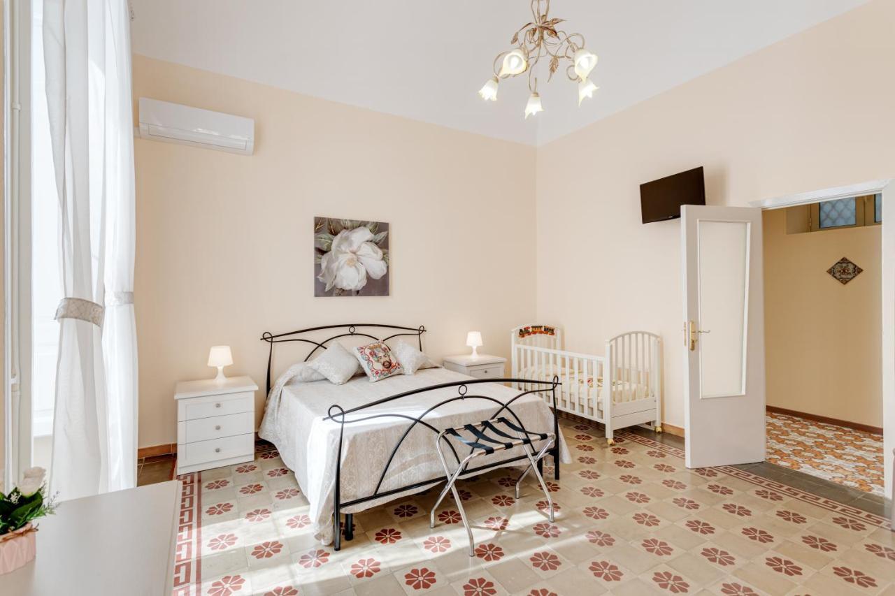 With Terrace- Casa Mariella